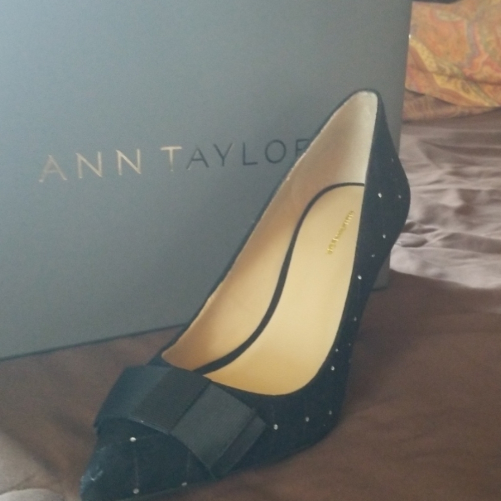 Pumps - Picture 3 of 4